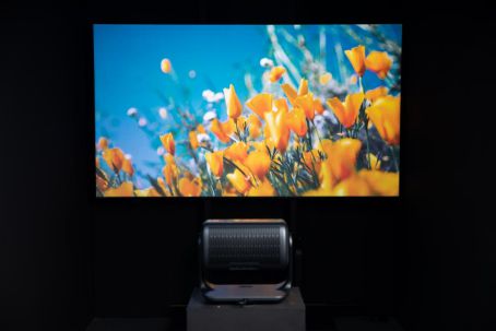 仪：当贝F7 Pro让你在家就能看大片pg电子模拟器电脑版万元以内4K投影(图6)