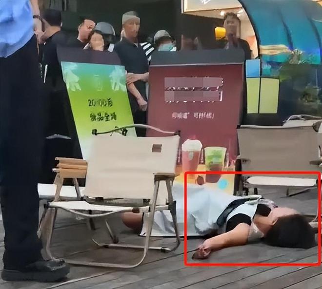 续！女子闹事原因曝光车主朋友再发声电子pg游戏山东“钟无艳”砸车后